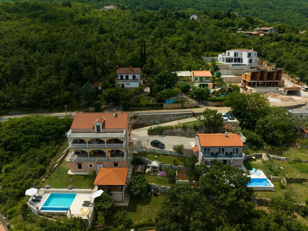 Jovich Apartments 2 Mošćenička Draga Buitenkant foto