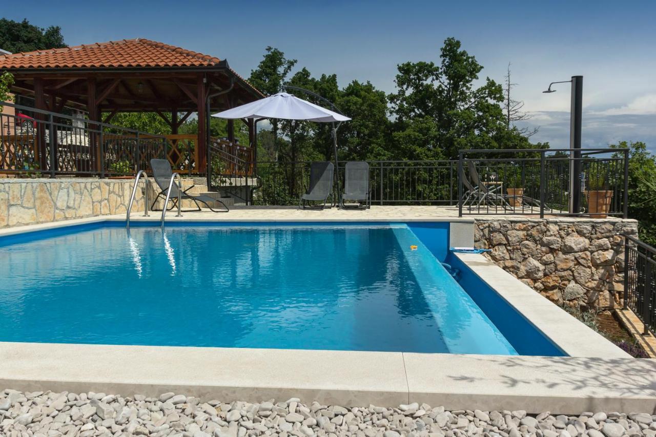 Jovich Apartments 2 Mošćenička Draga Buitenkant foto